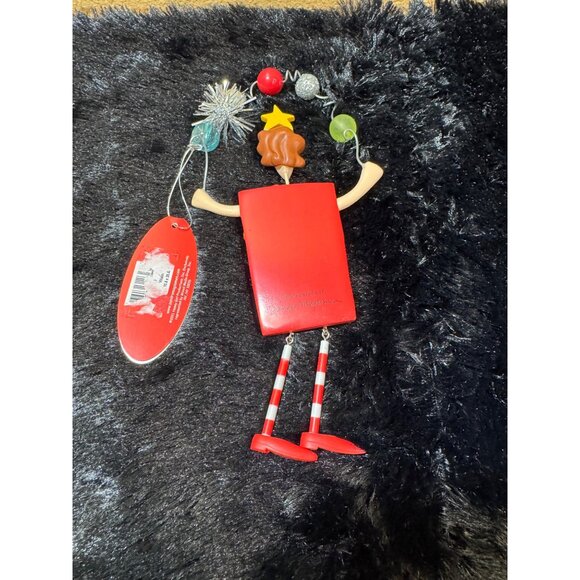 Sandra Magsamen "Mom You Are The Greatest Gift Of All" Holiday Ornament NWT - Picture 3 of 6